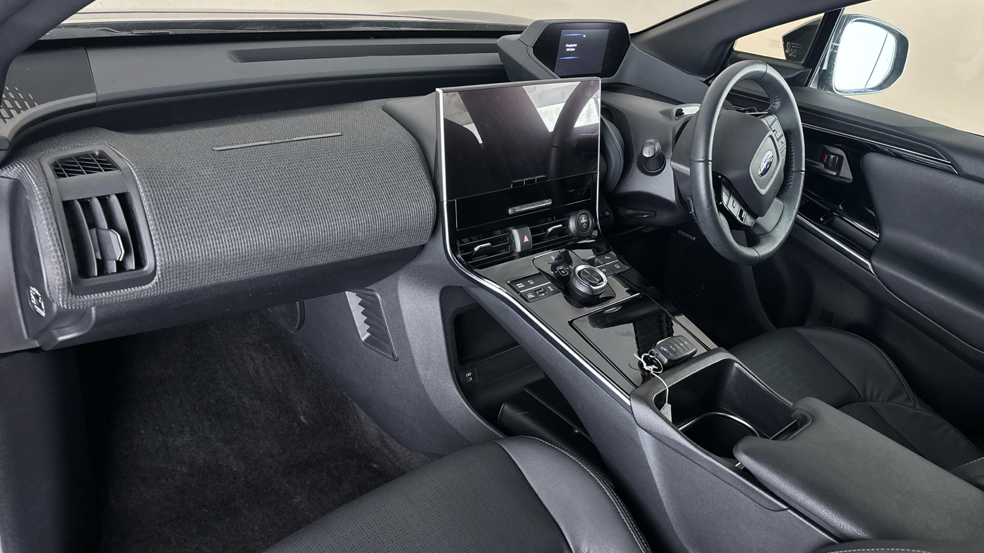 4060447 150kW Touring 71.4kWh 5dr Auto AWD