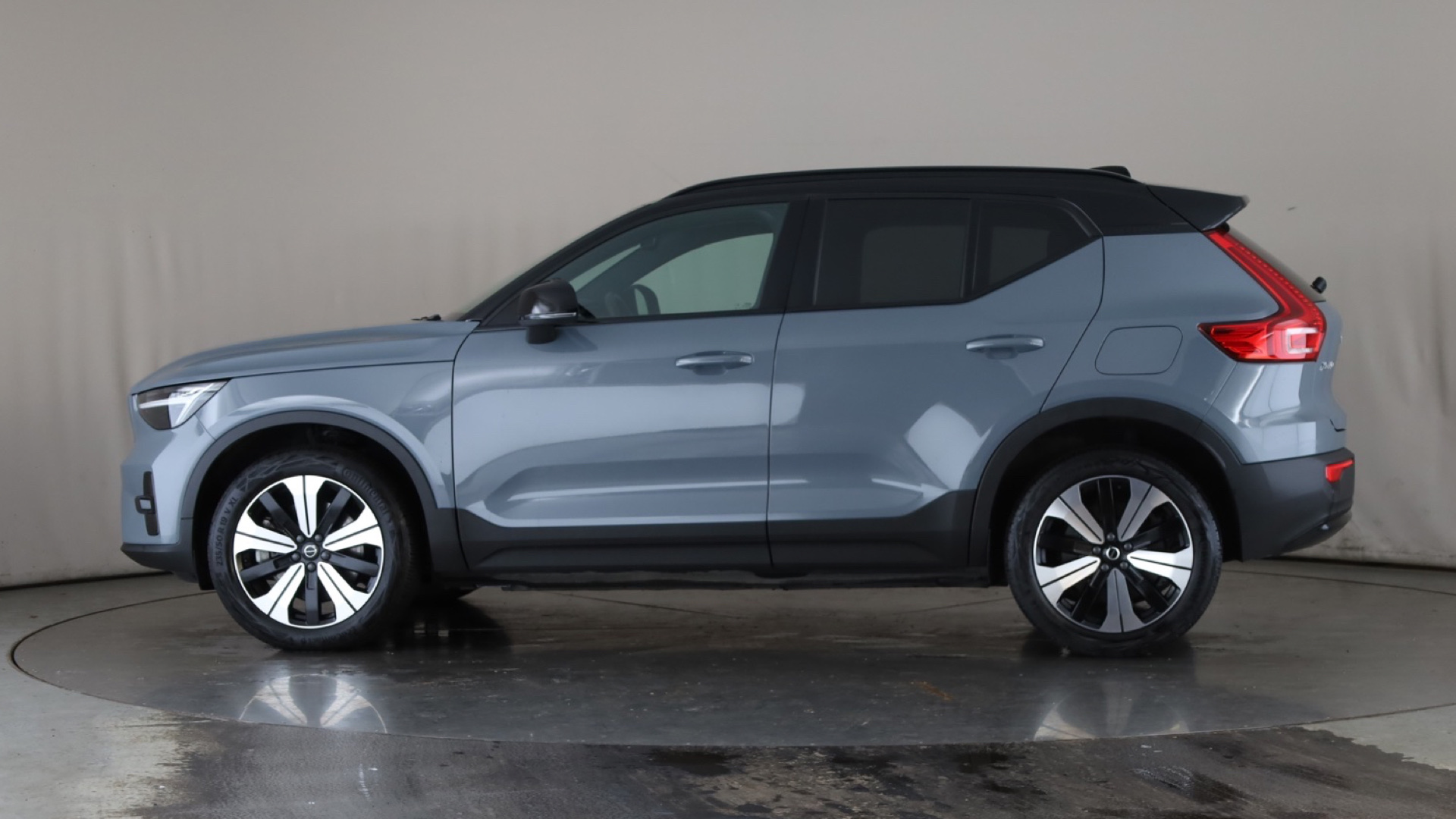 170kW Recharge Plus 69kWh 5dr Auto