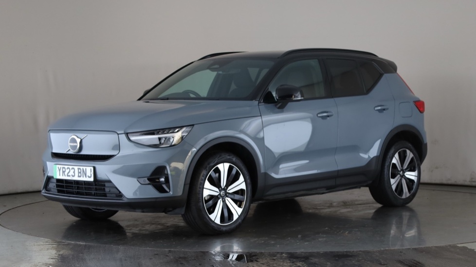 Used VOLVO XC40