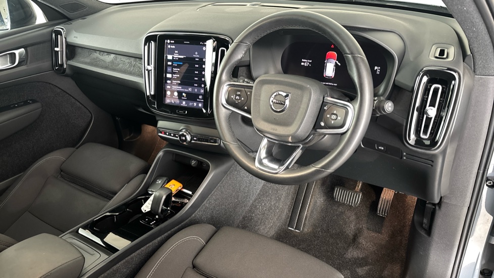 VOLVO XC40 Image 9