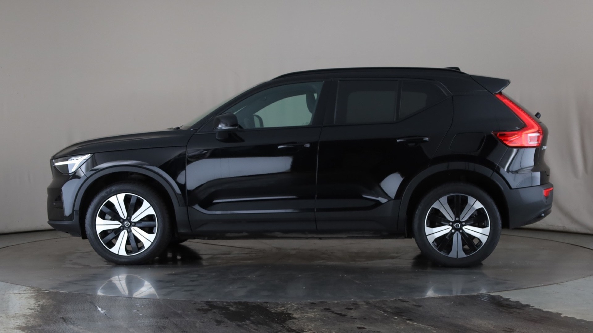 170kW Recharge Core 69kWh 5dr Auto