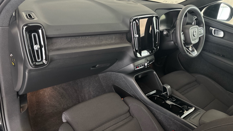 VOLVO XC40 Image 10