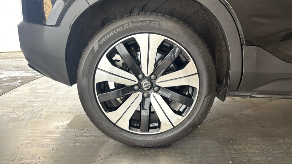 VOLVO XC40 Image 19