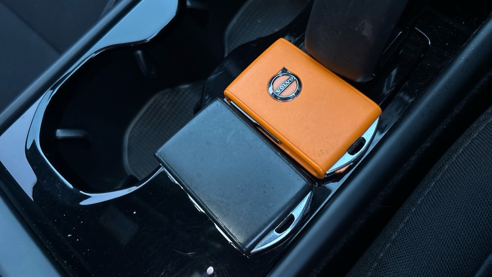 VOLVO XC40 2 keys