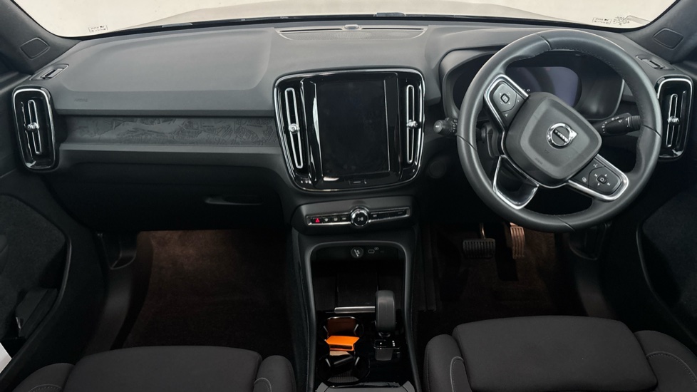 VOLVO C40 Image 11