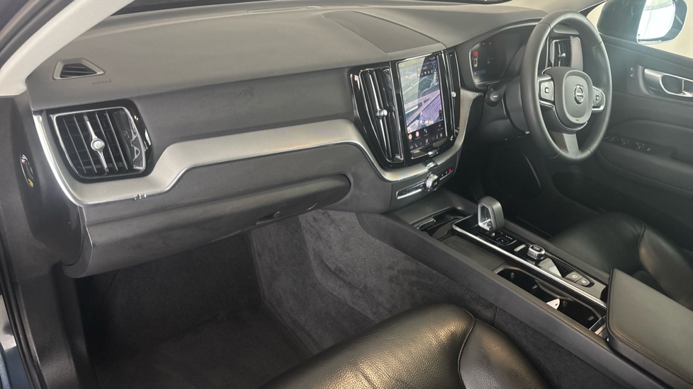 VOLVO XC60 Image 10