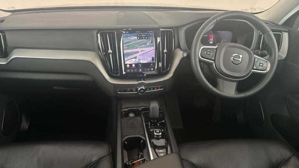VOLVO XC60 Image 11