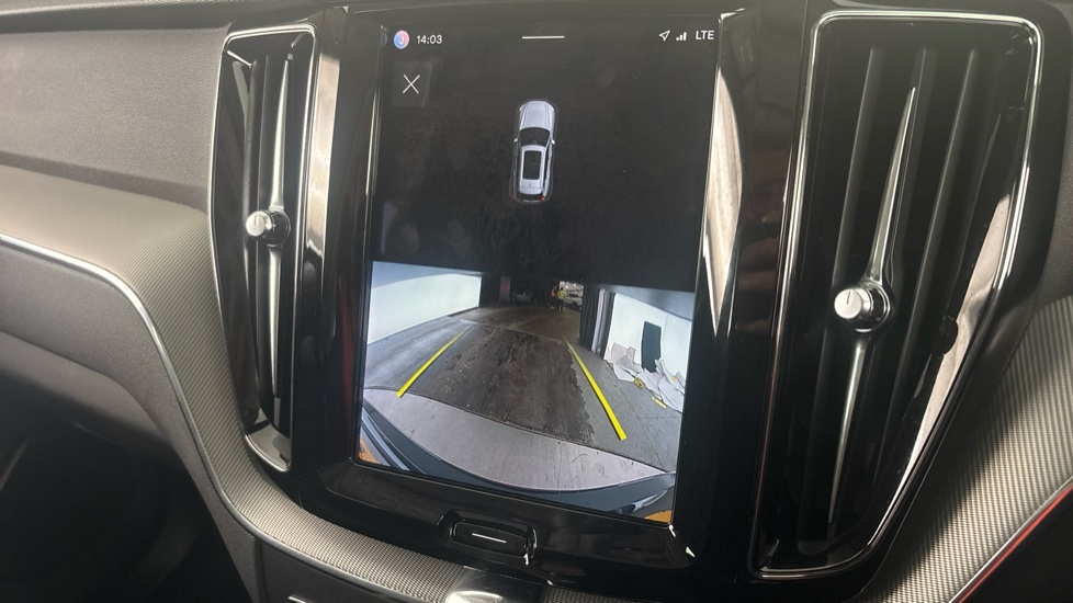 VOLVO XC60 reverse camera