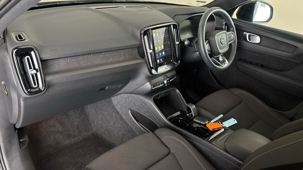 VOLVO XC40 Image 10