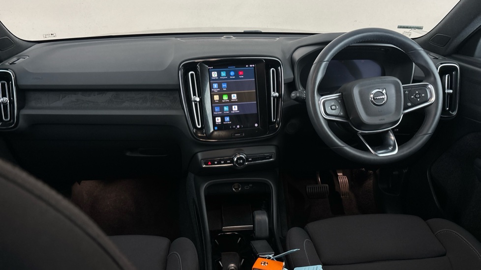 VOLVO XC40 Image 11