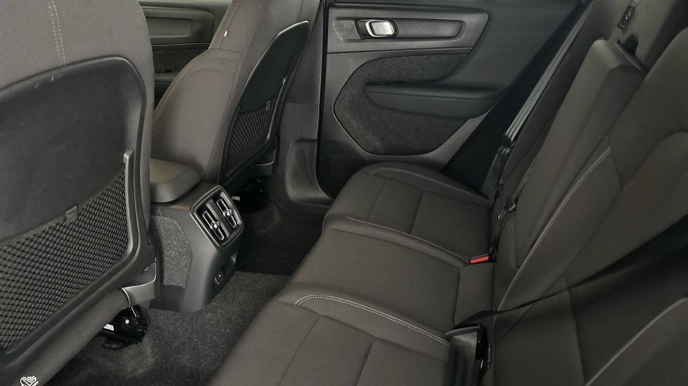 VOLVO XC40 Image 14