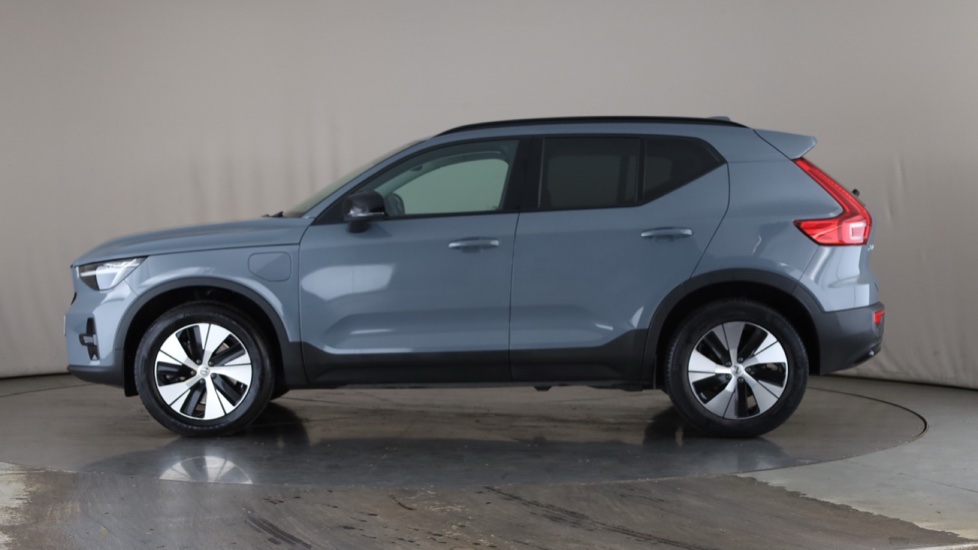 VOLVO XC40 Image 2