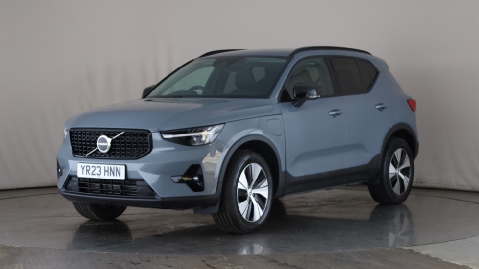 Used VOLVO XC40