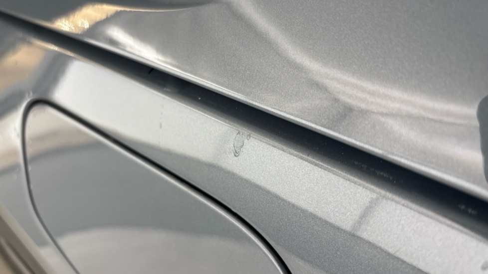 VOLVO XC40 Chips and scratches