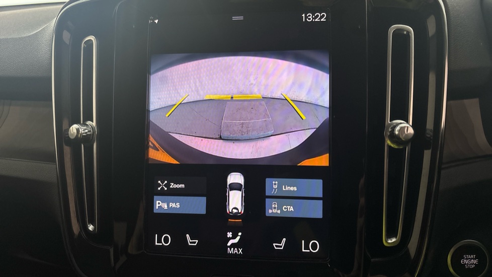 VOLVO XC40 reverse camera