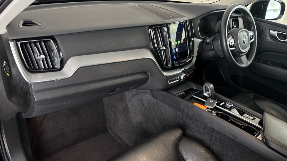 VOLVO XC60 Image 10
