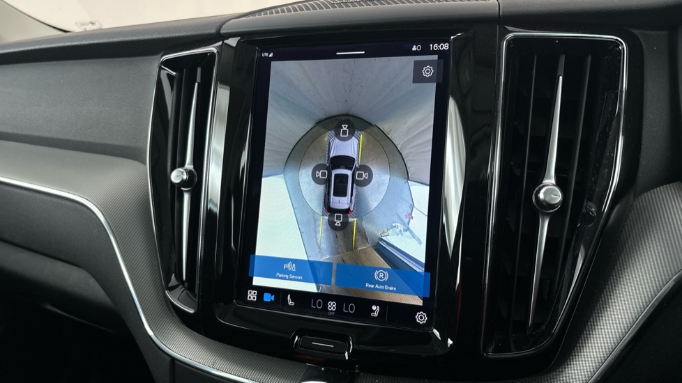 VOLVO XC60 Reverse camera