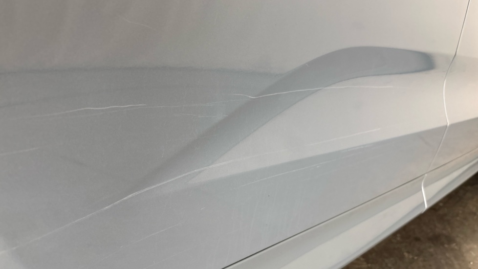 VOLVO XC60 Scratches