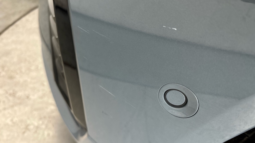 VOLVO XC60 Scratches