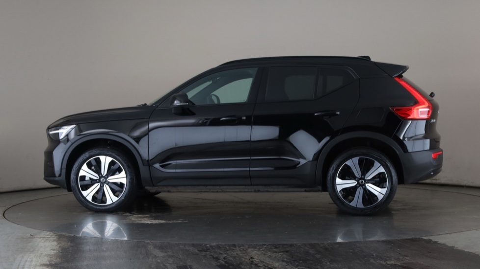 VOLVO XC40 Image 2