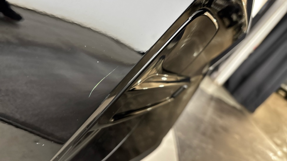 VOLVO XC40 scratches