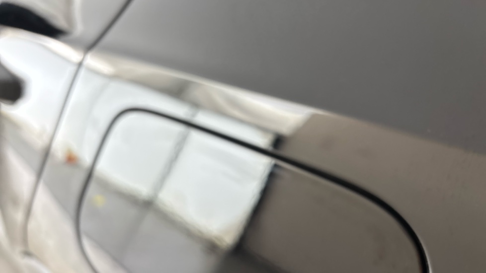 VOLVO XC40 dent