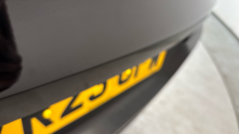 VOLVO XC40 scratches