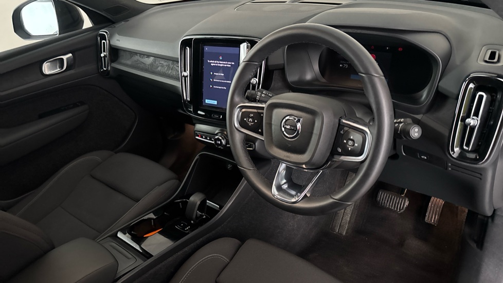 VOLVO XC40 Image 9