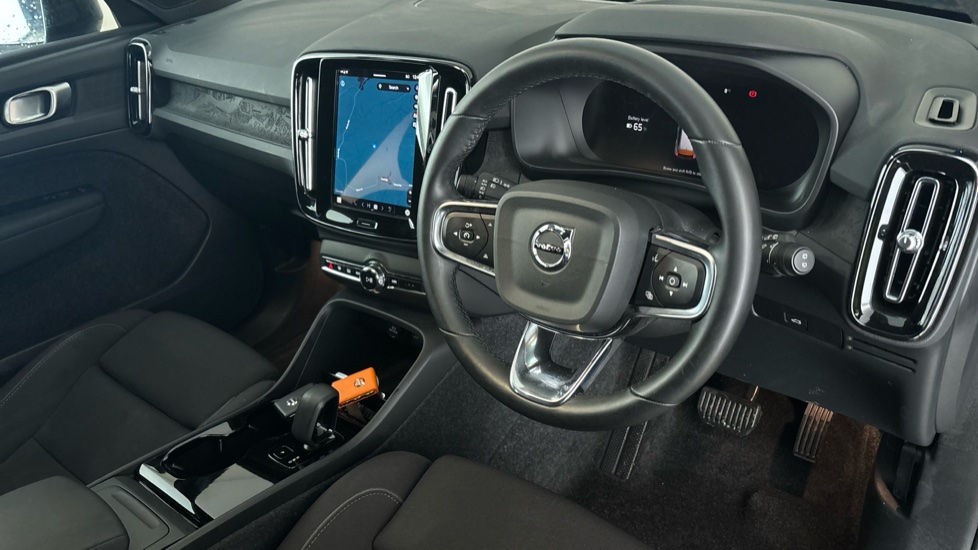 VOLVO XC40 Image 9