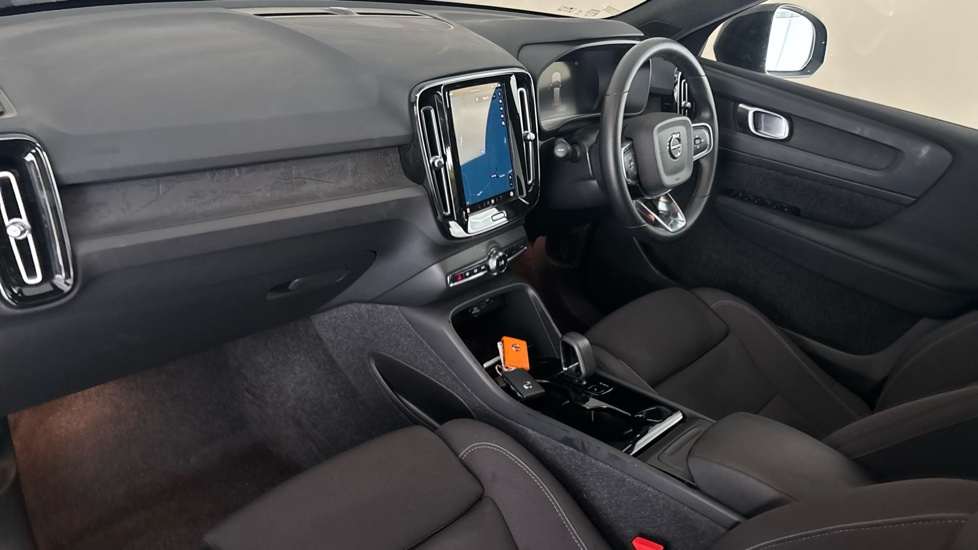 VOLVO XC40 Image 10
