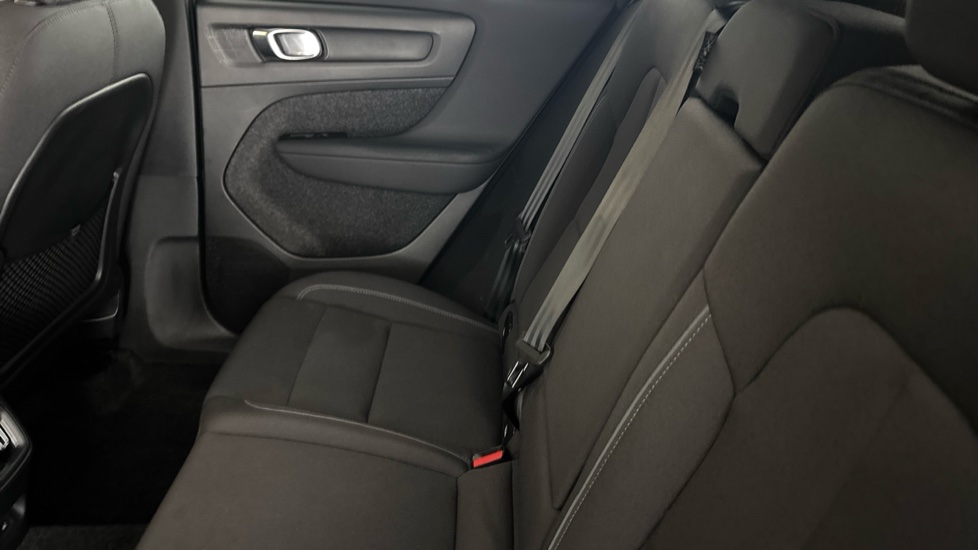 VOLVO XC40 Image 14