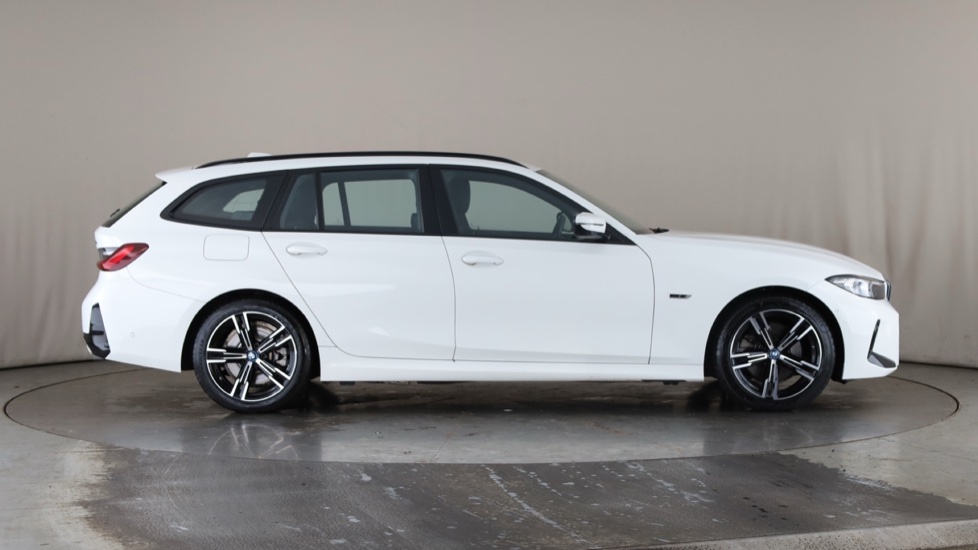 BMW 3 SERIES Image 6