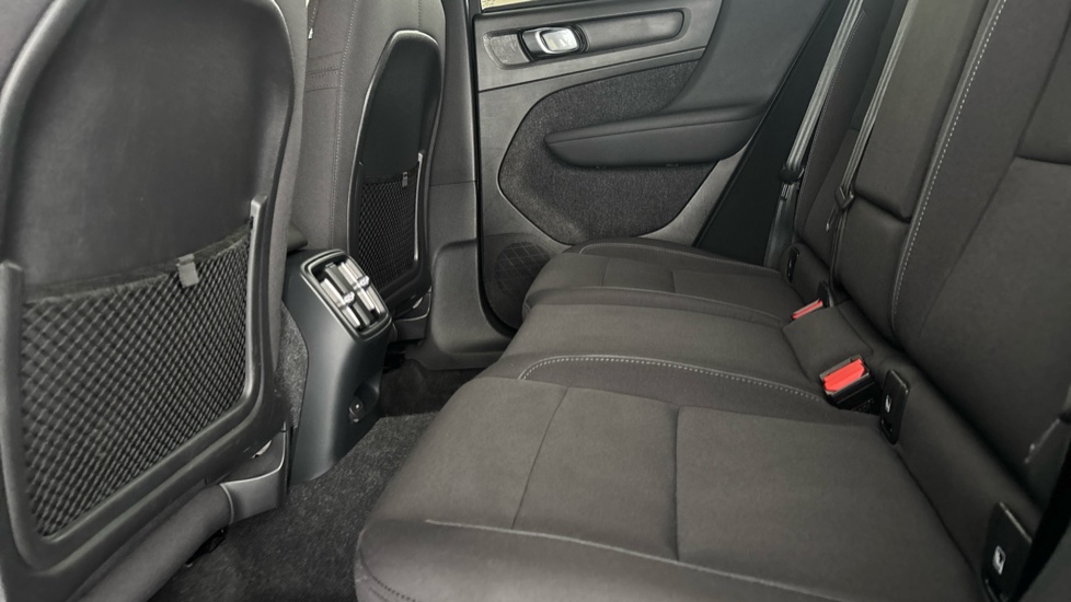 VOLVO C40 Image 14