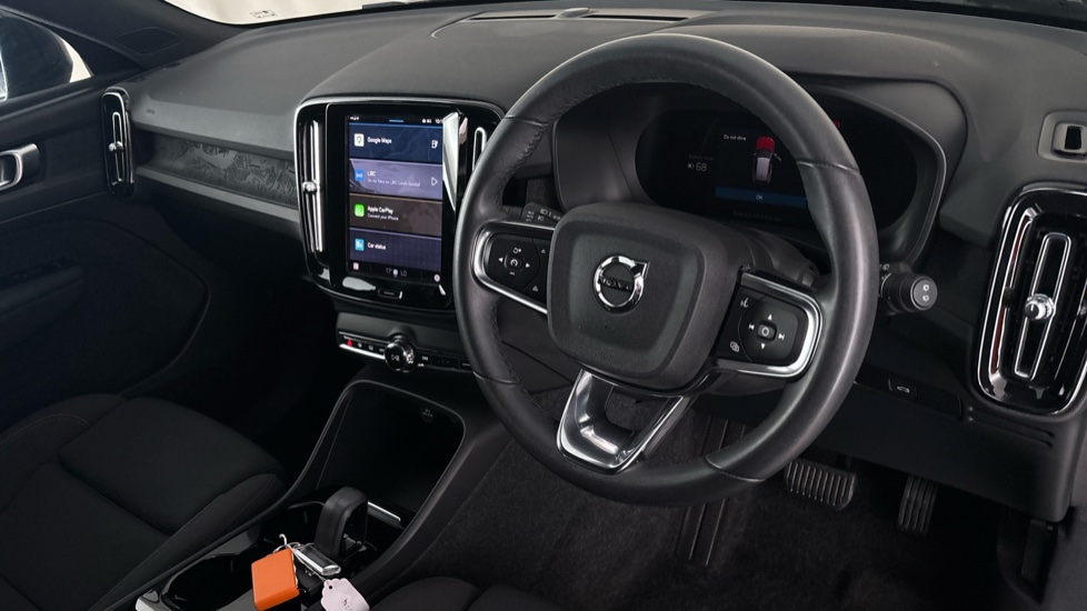 VOLVO XC40 Image 9