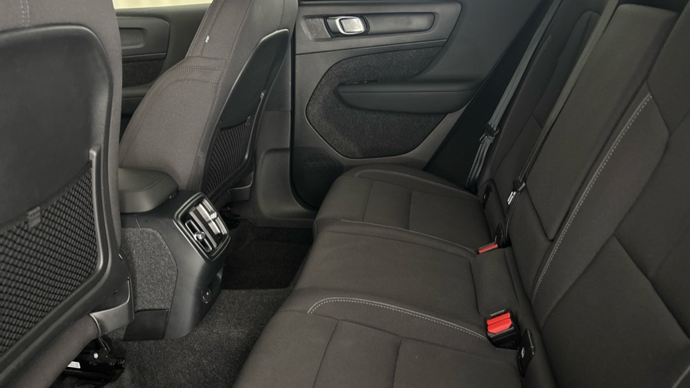 VOLVO XC40 Image 14