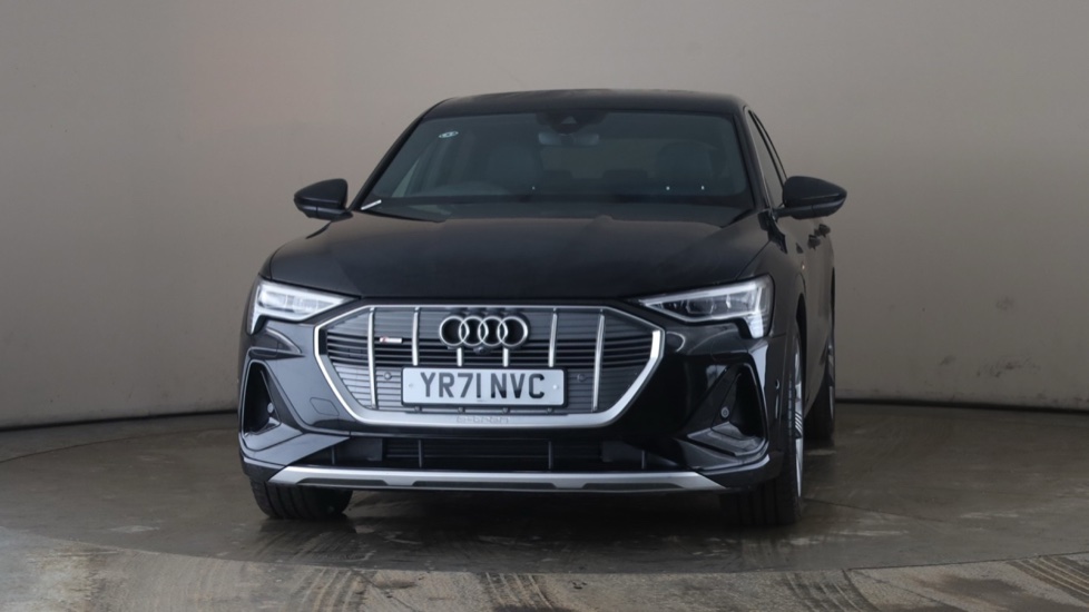 AUDI E-TRON Image 8