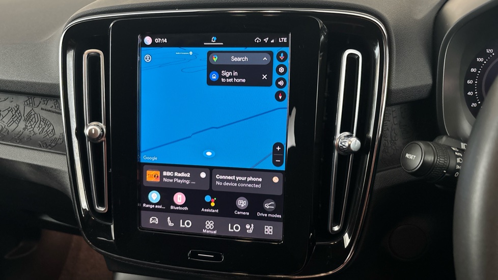 VOLVO XC40 ELECTRIC ESTATE 170kW Recharge Plus 69kWh 5dr Auto