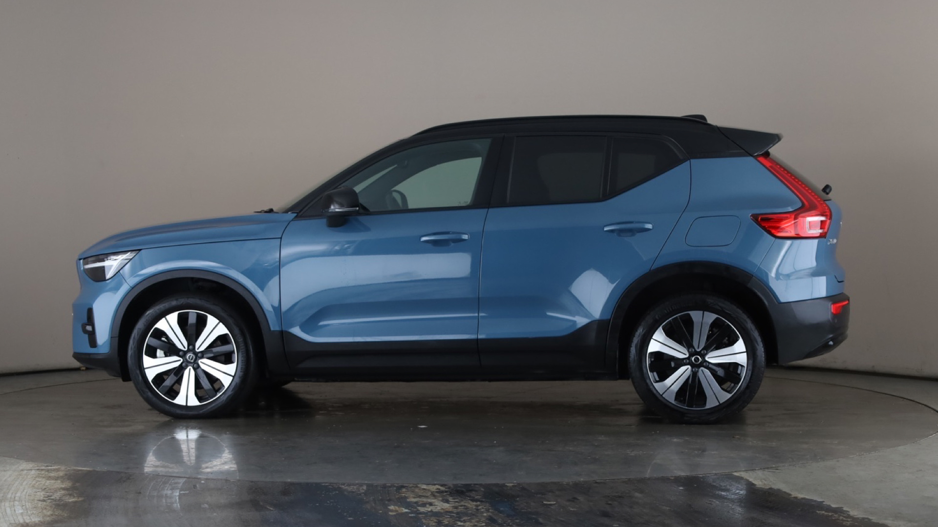 170kW Recharge Plus 69kWh 5dr Auto [2023]