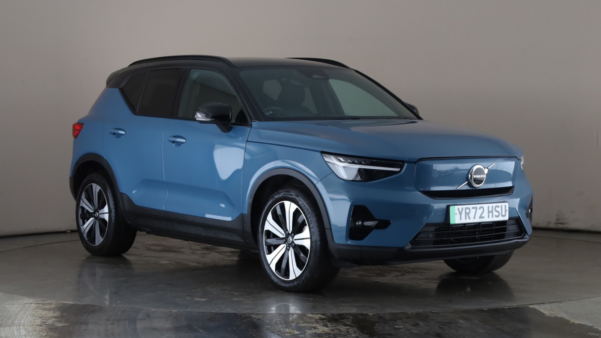 4020834 170kW Recharge Plus 69kWh 5dr Auto