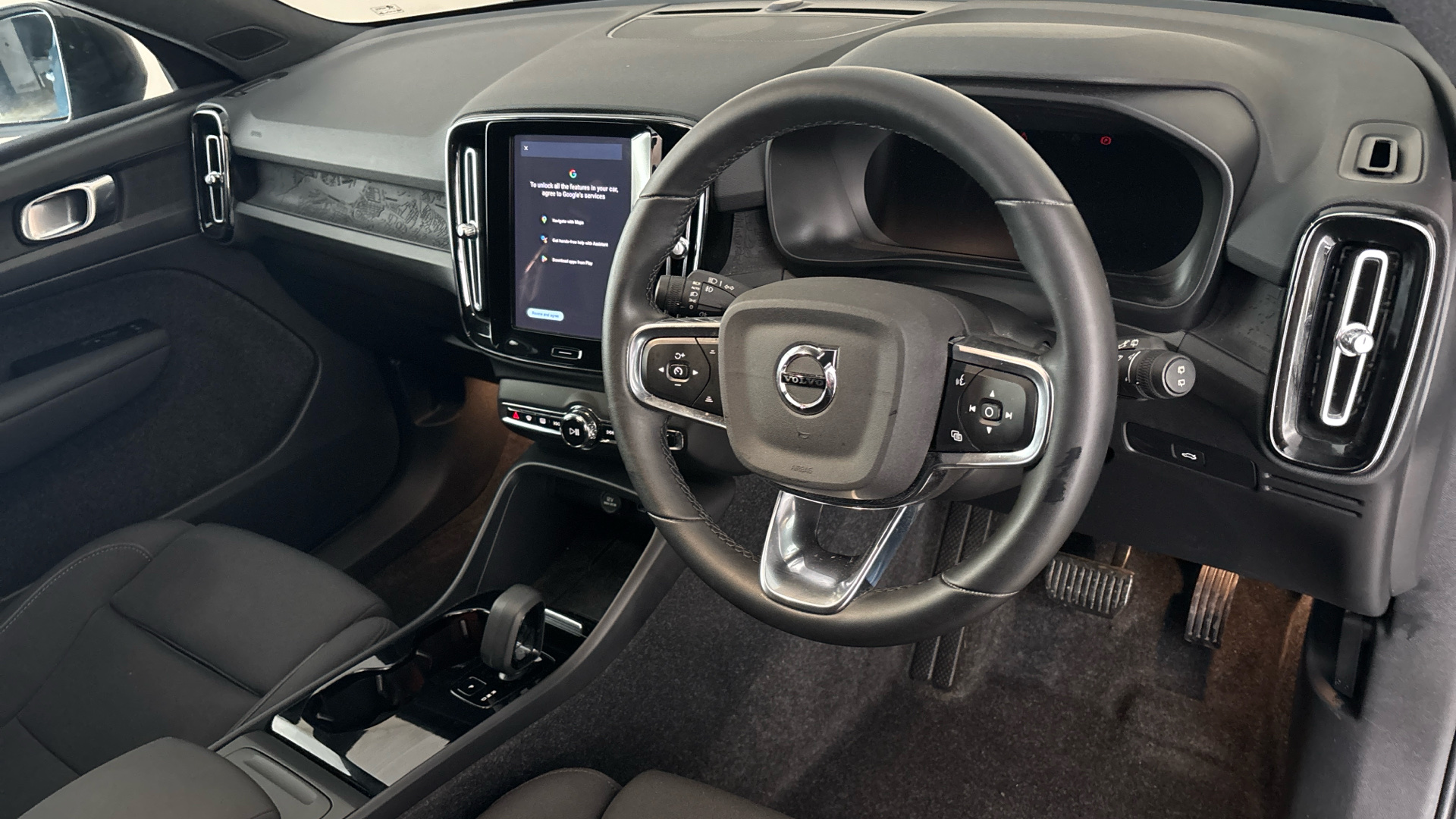 4020834 170kW Recharge Plus 69kWh 5dr Auto