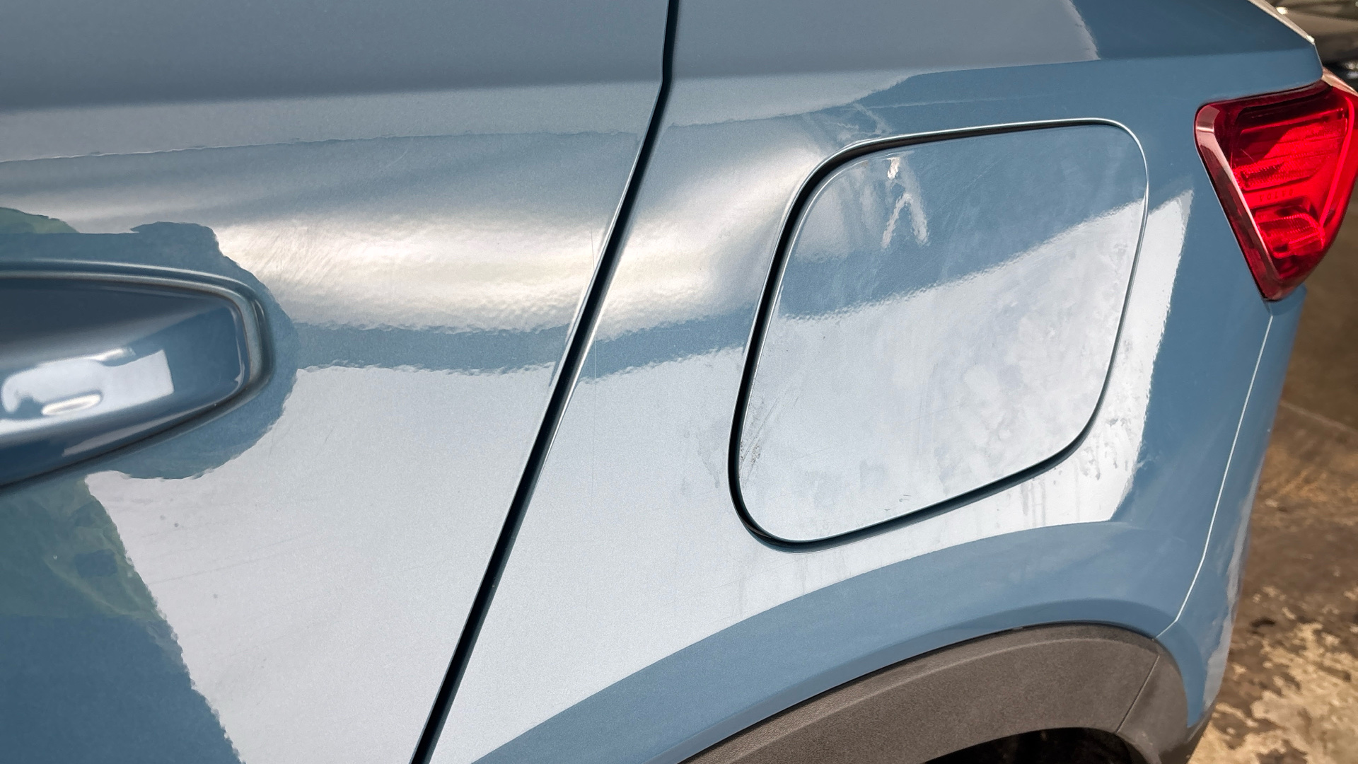 4020685 170kW Recharge Plus 69kWh 5dr Auto