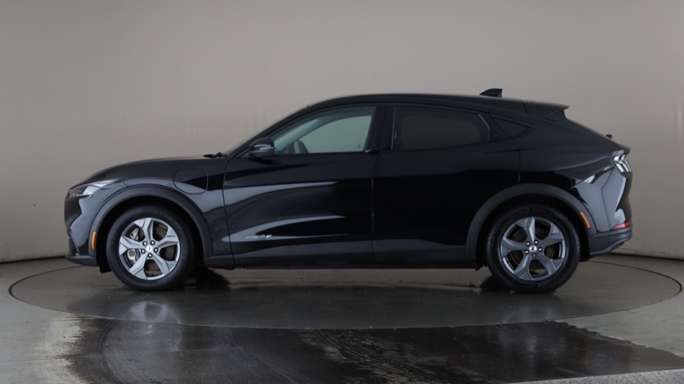 FORD MUSTANG MACH-E Image 2