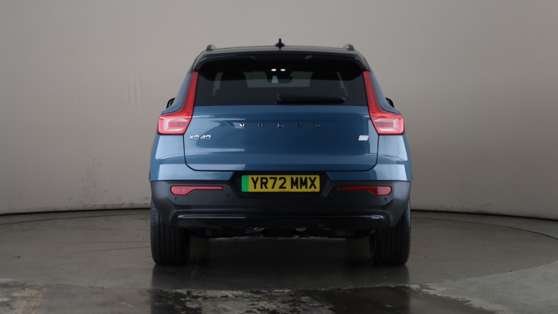 4020653 170kW Recharge Plus 69kWh 5dr Auto