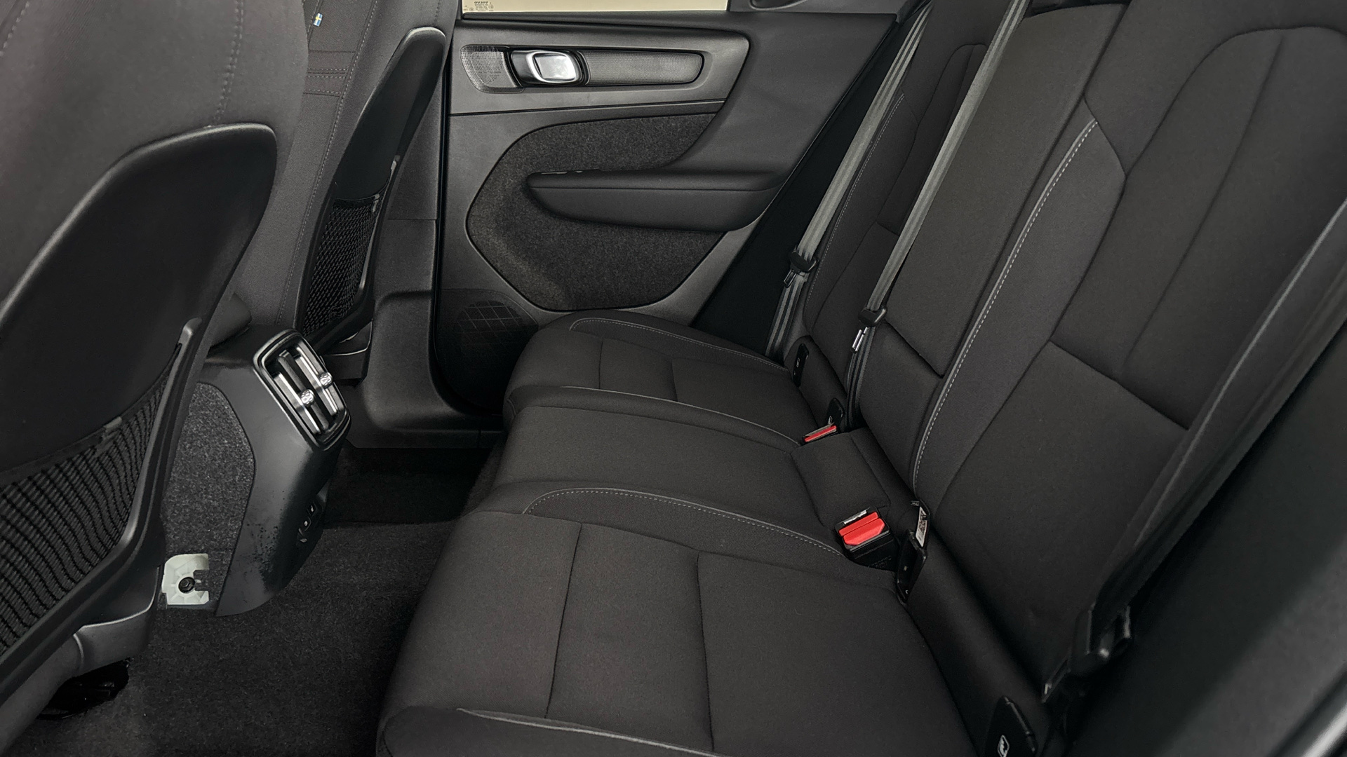 4020653 170kW Recharge Plus 69kWh 5dr Auto