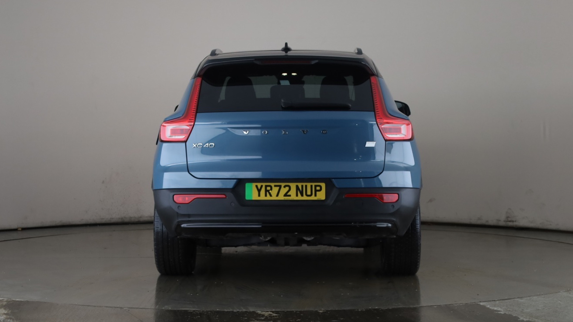 4020851 170kW Recharge Plus 69kWh 5dr Auto