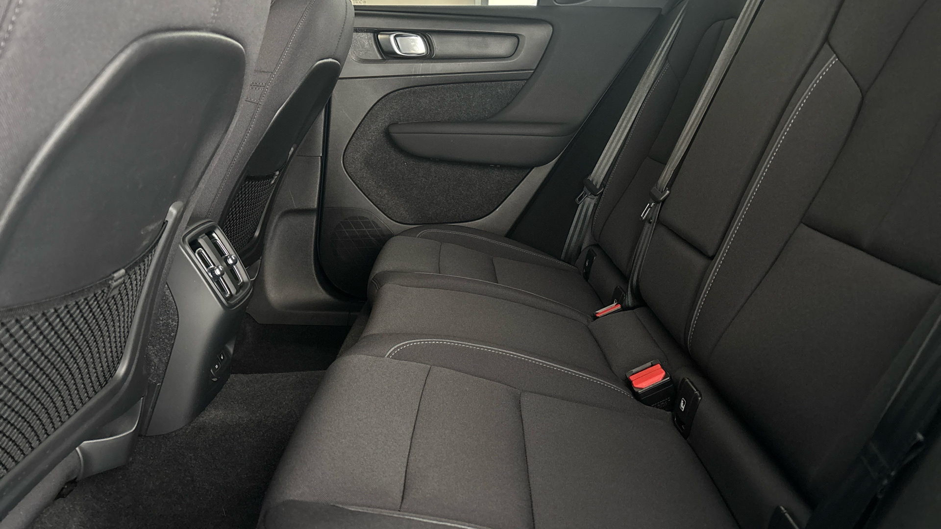 4020851 170kW Recharge Plus 69kWh 5dr Auto