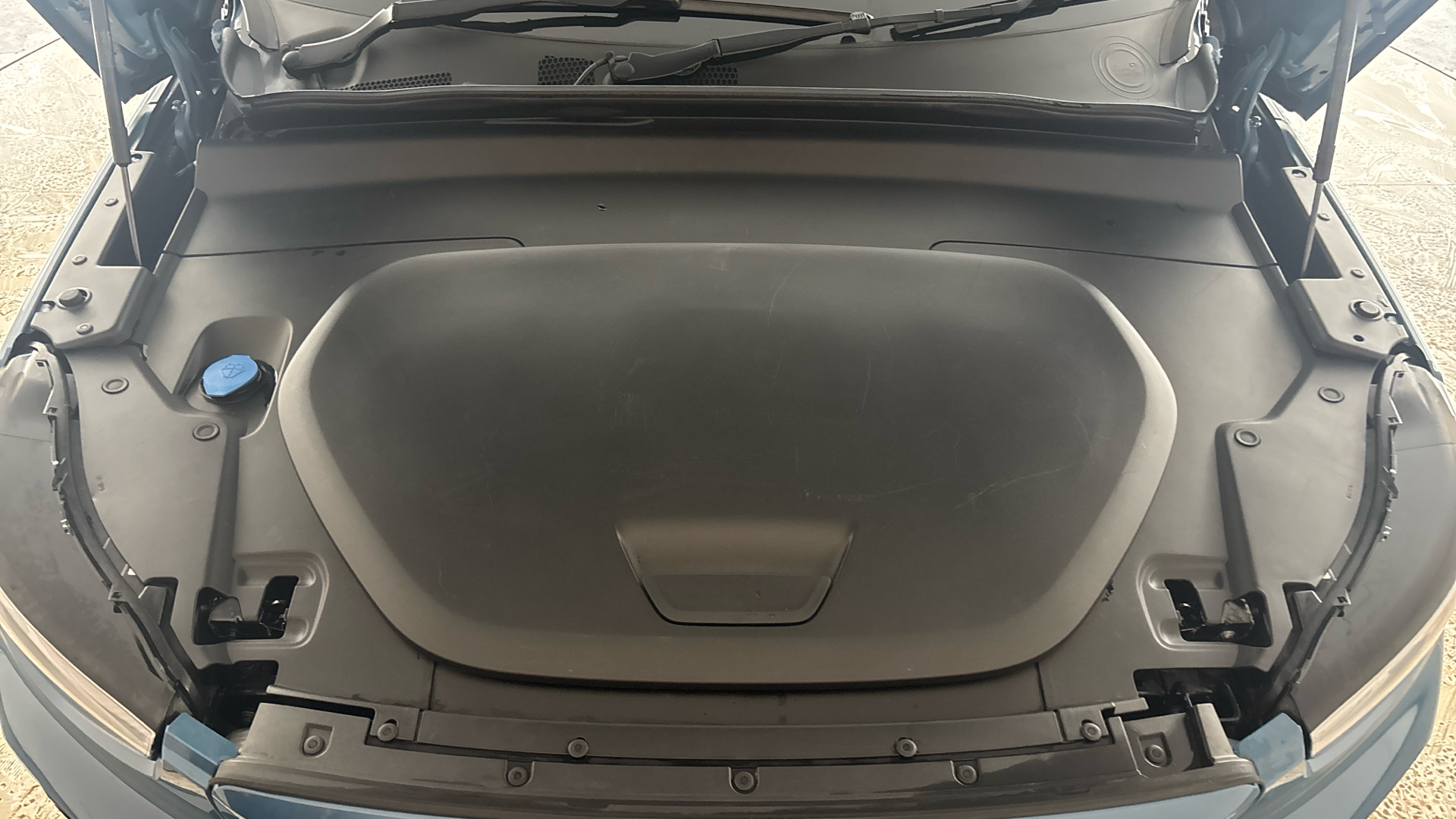 4020851 170kW Recharge Plus 69kWh 5dr Auto