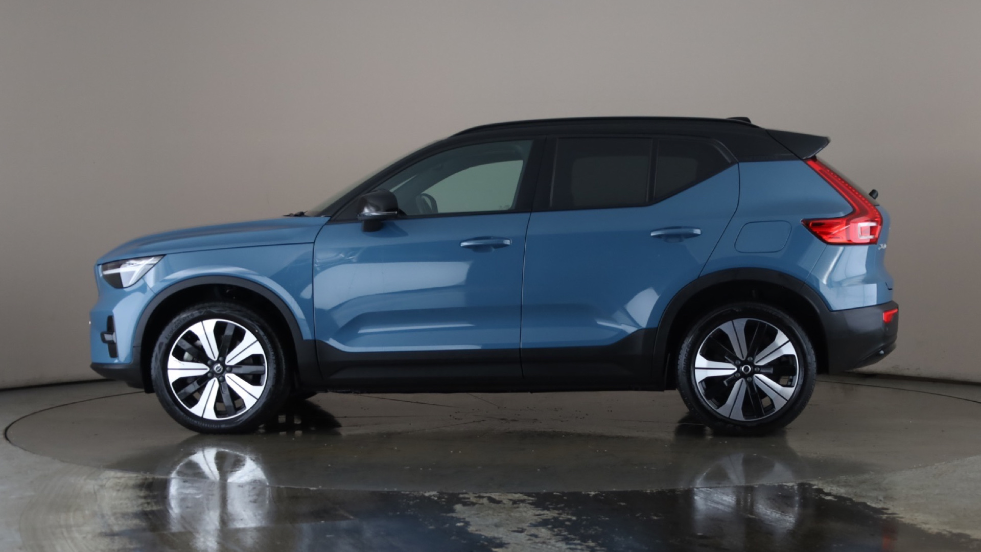 170kW Recharge Plus 69kWh 5dr Auto [2023]