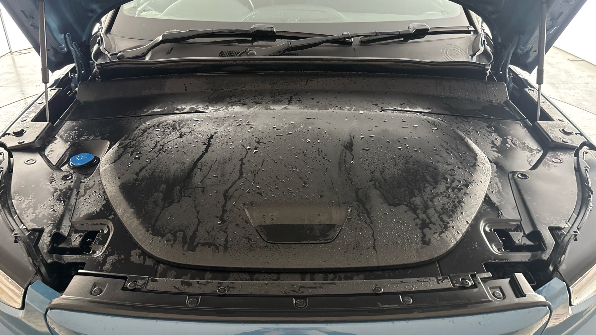 4020717 170kW Recharge Plus 69kWh 5dr Auto