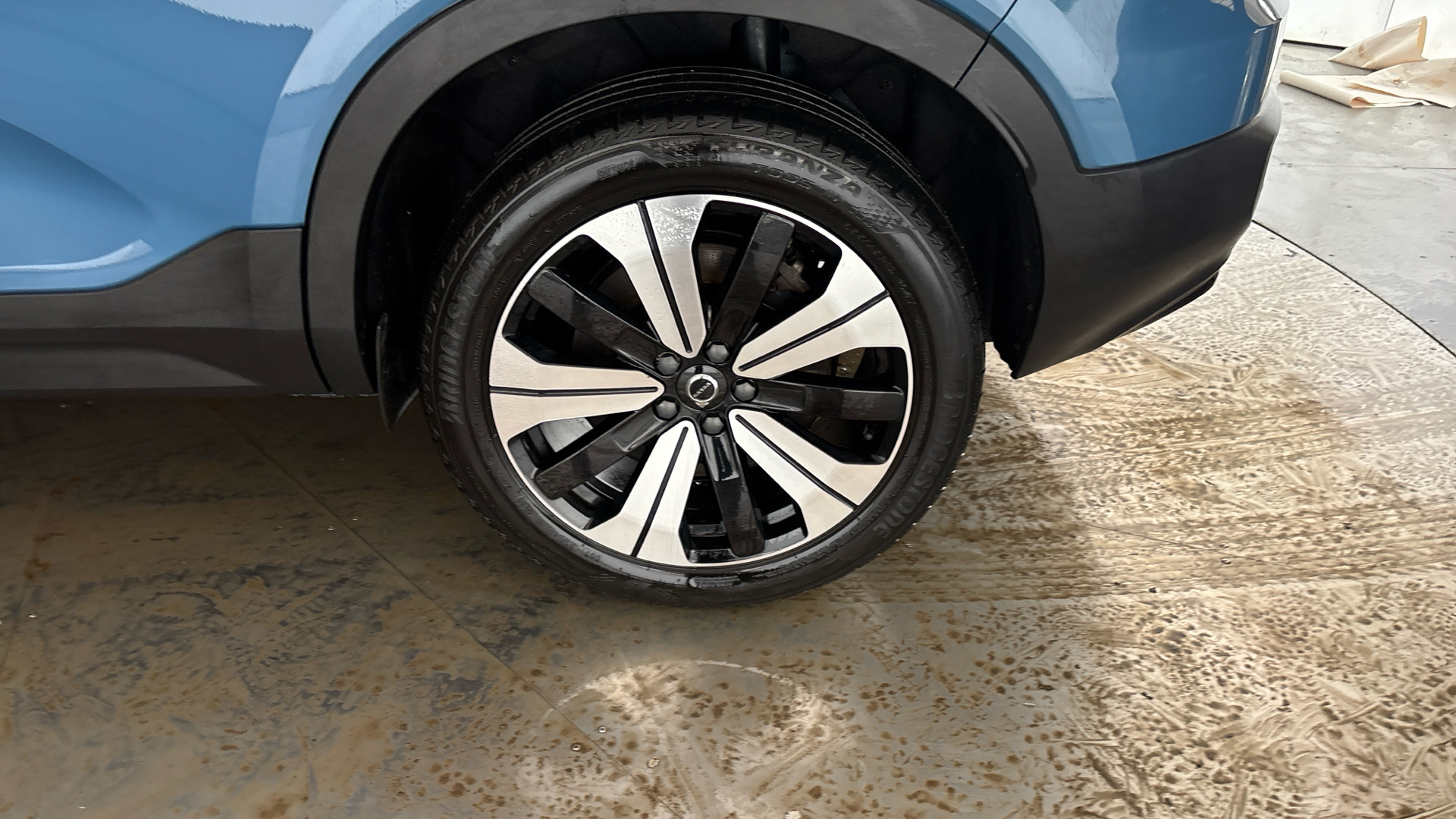 4020717 170kW Recharge Plus 69kWh 5dr Auto